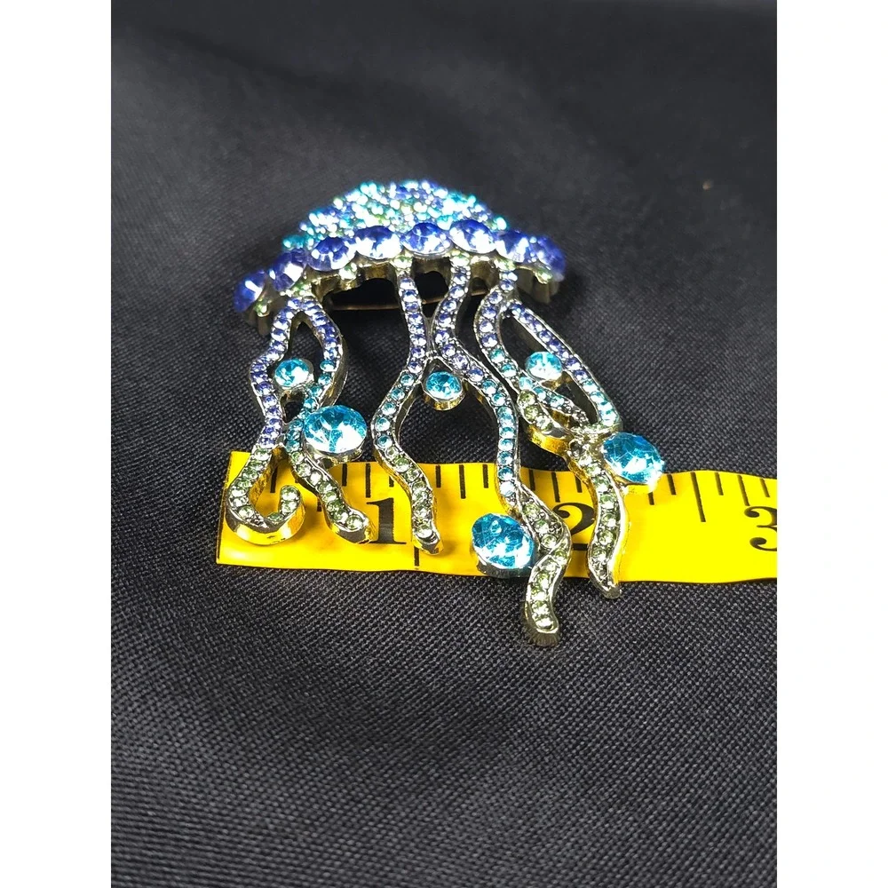 Sparkling‎ Jellyfish Brooch Rhinestone Crystal Pendant Charm Gold Tone Women